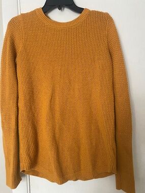 Max Studio size medium yellow/gold sweater
